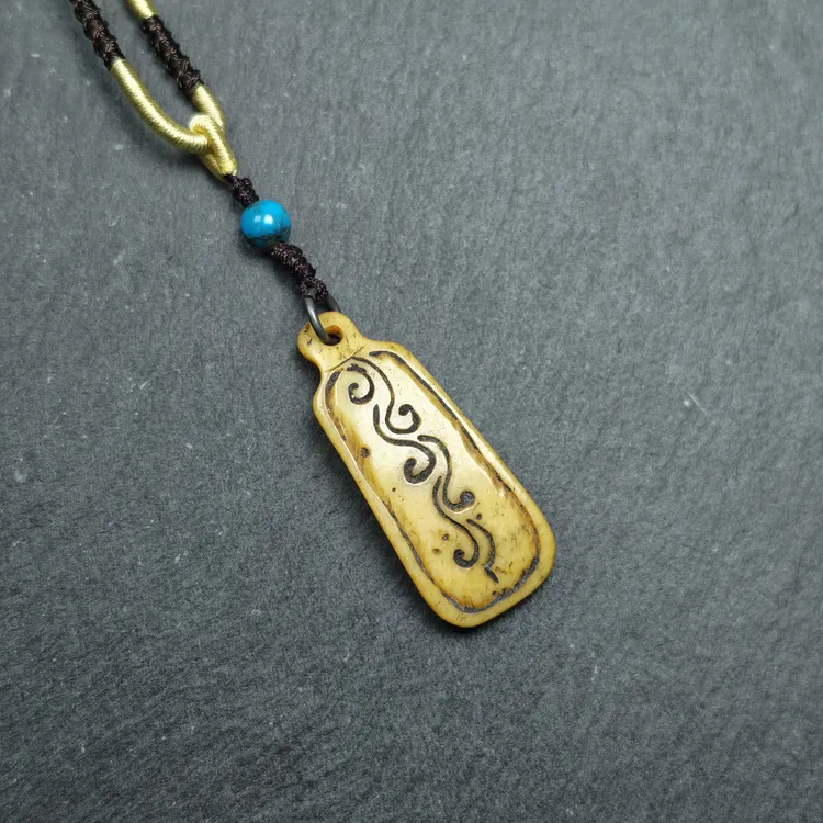 非金属皮质吊坠 藏传手工嘎吧啦云纹吊坠护身符项链民族风