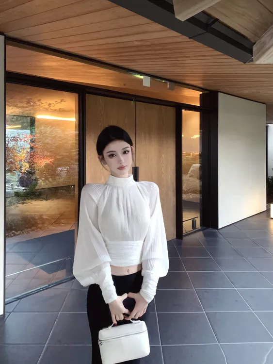 2026春季新款设计感小众气质褶皱收腰衬衫上衣配显瘦鱼尾半裙套装