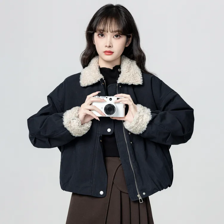 复古藏蓝色翻领棉服外套女冬2025冬季新款羔毛拼接棉衣短款上衣