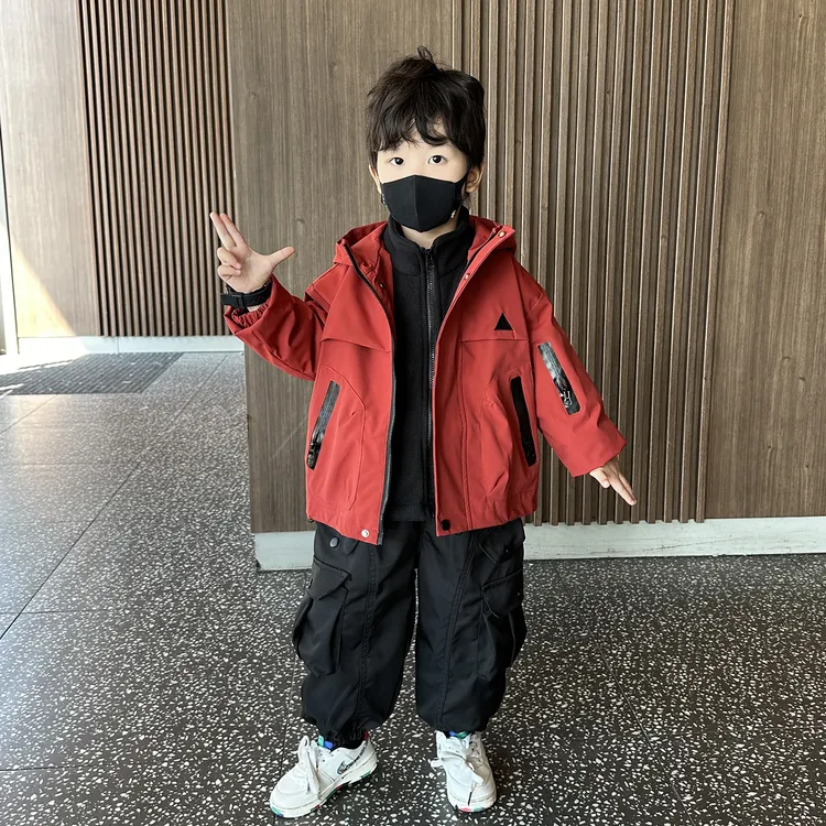 男童秋装外套2025新款潮痞帅儿童秋冬款冲锋衣男孩内胆三合一上衣