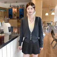 早秋季V领针织开衫外套女宽松慵懒假两件拼接高级感薄款V领毛衣