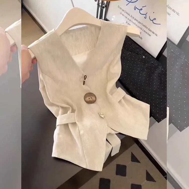 显瘦宽松V领设计复古纽扣无袖马夹女夏季百搭新款个性高级感小衫