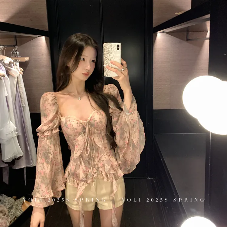 绮丽香风复古碎花方领短款雪纺衫女气质收腰显瘦上衣长袖夏季