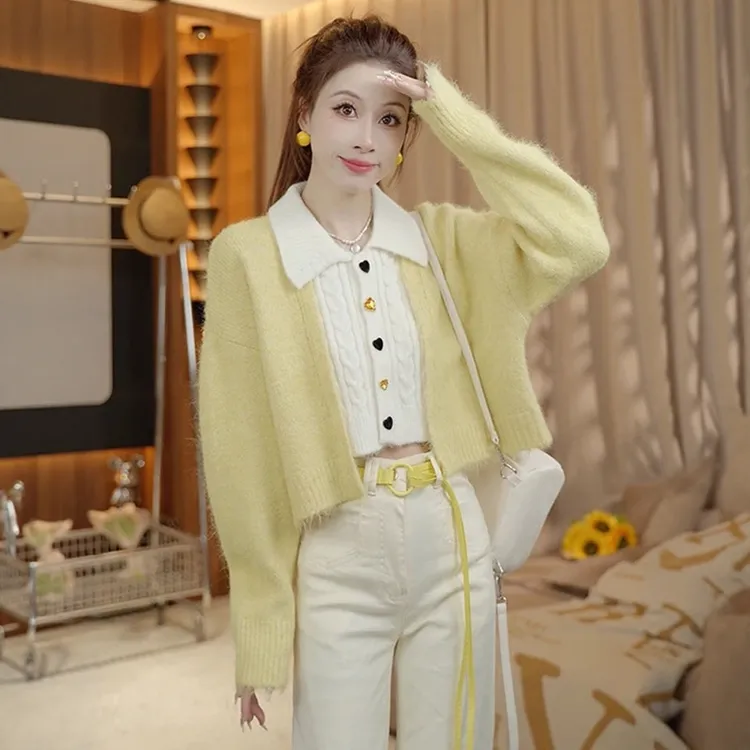 早秋穿搭韩版减龄翻领气质假两件针织衫女新款时尚百搭短款外套女