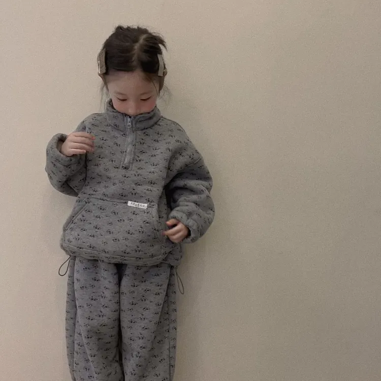 女童秋冬套装新款洋气时髦儿童卫裤加绒休闲运动卫衣碎花套装