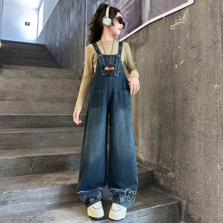 女童背带裤套装秋装2025新款洋气儿童秋季长裤大童春秋款牛仔裤子
