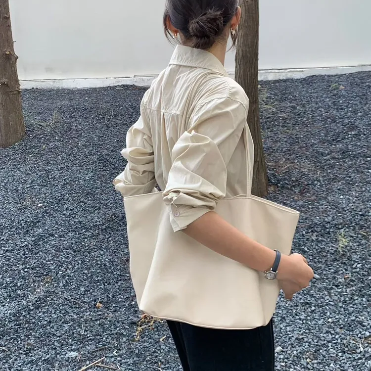竹笋喵喵 质感大容量休闲托特包女2025秋冬软皮通勤松弛感单肩包