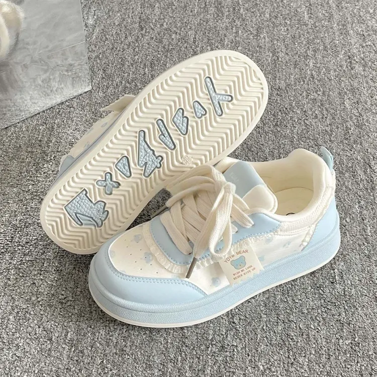 校园风百搭板鞋女款2025新款夏季厚底小白鞋配裙子可爱小熊面包鞋