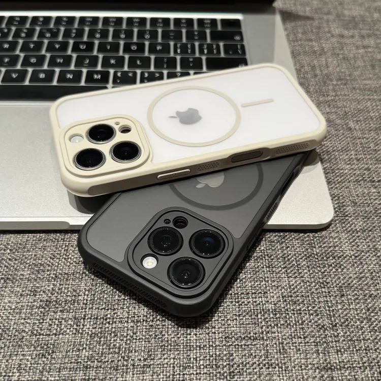 创意磨砂肤感磁吸适用苹果17全包iPhone16/15promax手机壳14/13套