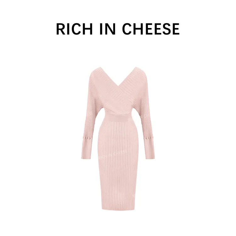 RICHINCHEESE 娇贵千金 一裙三穿设计感高级定染V领包臀针织长裙