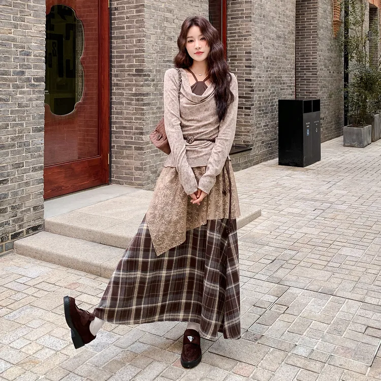 波西米亚风假两件上衣格纹半身裙女2025秋季巨好看复古穿搭两件套