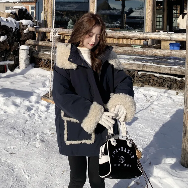 2025年冬季派克服毛领拼接纯色休闲风连帽宽松常规款网红90羽绒