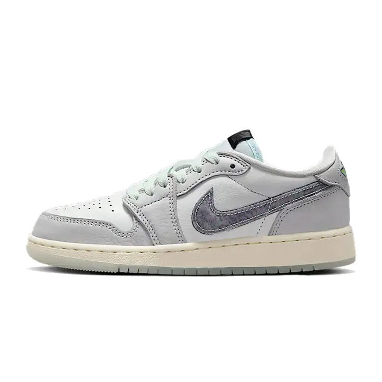 Nike耐克大童AIR JORDAN AJ1运动篮球鞋HF3207-100