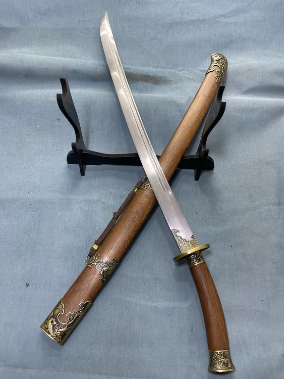 龙泉刀剑锻打一体百炼花纹钢燕翎刀清刀收藏摆柜未开刃