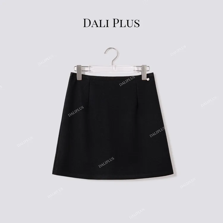 DALI PLUS“蚕丝山羊绒贝壳扣半裙”弹力腰A字短裙-D5CH5192