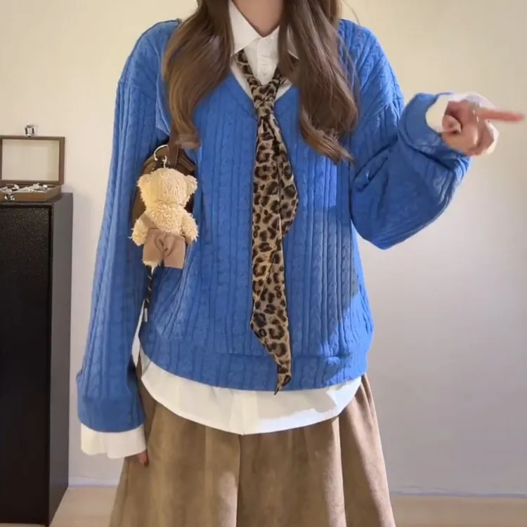 克莱因蓝假两件麻花毛衣女冬季宽松高级感翻领上衣LK2508957