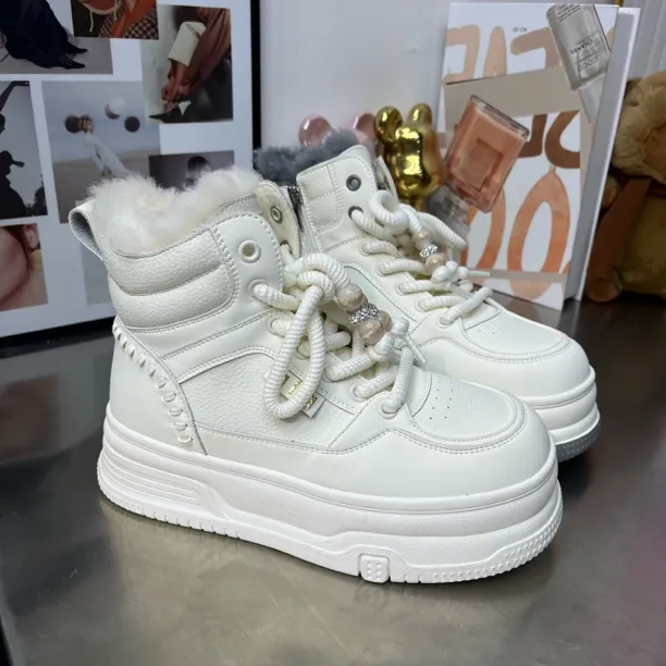 56523高帮小白休闲板鞋冬季加绒加厚保暖防滑耐磨厚底百搭潮流风