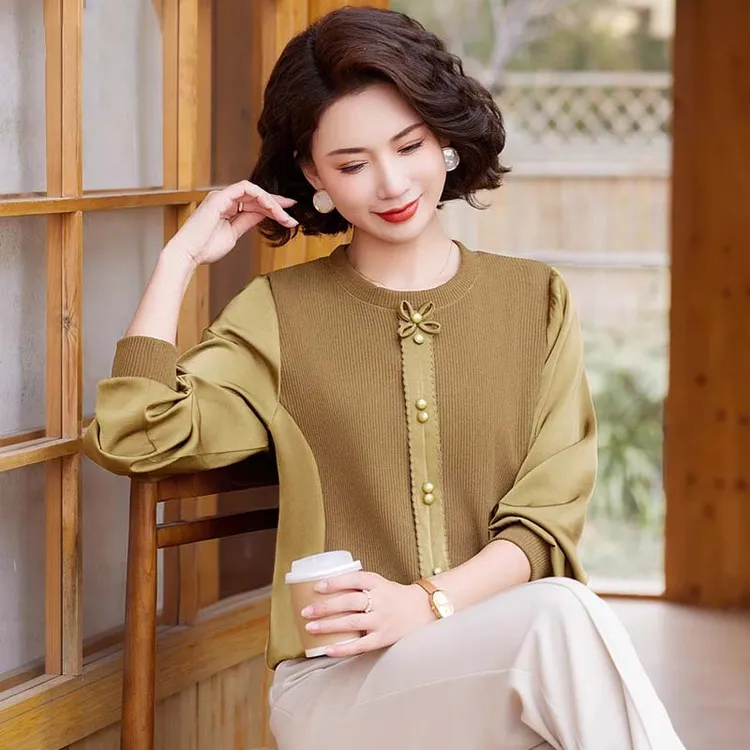 妈妈春装洋气小衫时尚长袖T恤2025新款中老年女春秋针织打底上衣