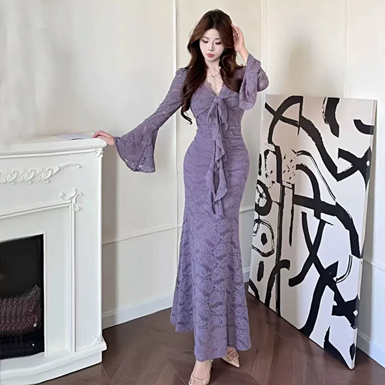 2025秋冬新款名媛气质性感长袖修身显瘦中长款包臀裙蕾丝连衣裙