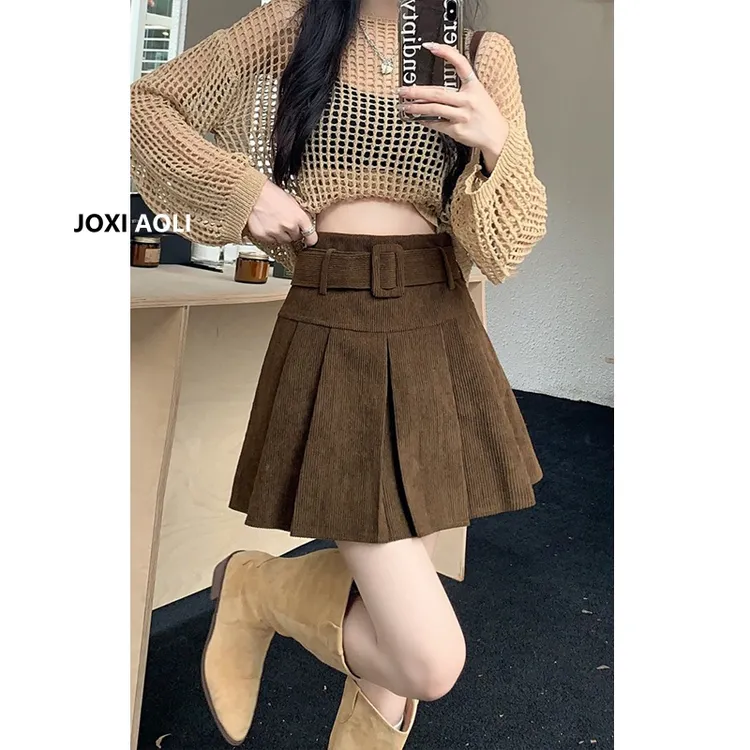 灯芯绒咖色百褶短裙女2025新款秋冬季高腰a字显瘦美拉德半身裙子