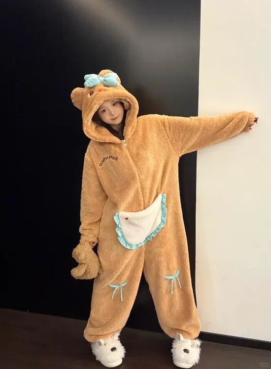 可爱少女卡通黄油小熊珊瑚绒连体睡衣女冬款加绒加厚家居服连体衣