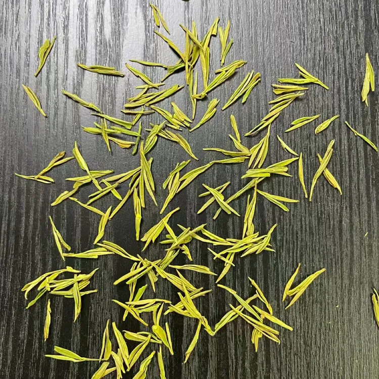 【头采金镶玉】2025新茶 小芽头采金镶玉 白茶 兰花香