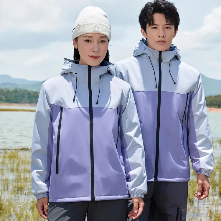 户外冲锋衣男女春秋休闲百搭连帽防风防水透气外套加绒加厚情侣