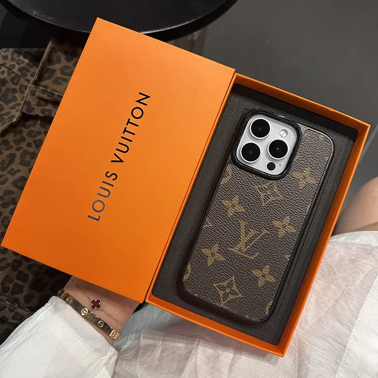 经典欧美老花适用苹果16手机壳iphone15/14/13皮质全包防摔轻奢女