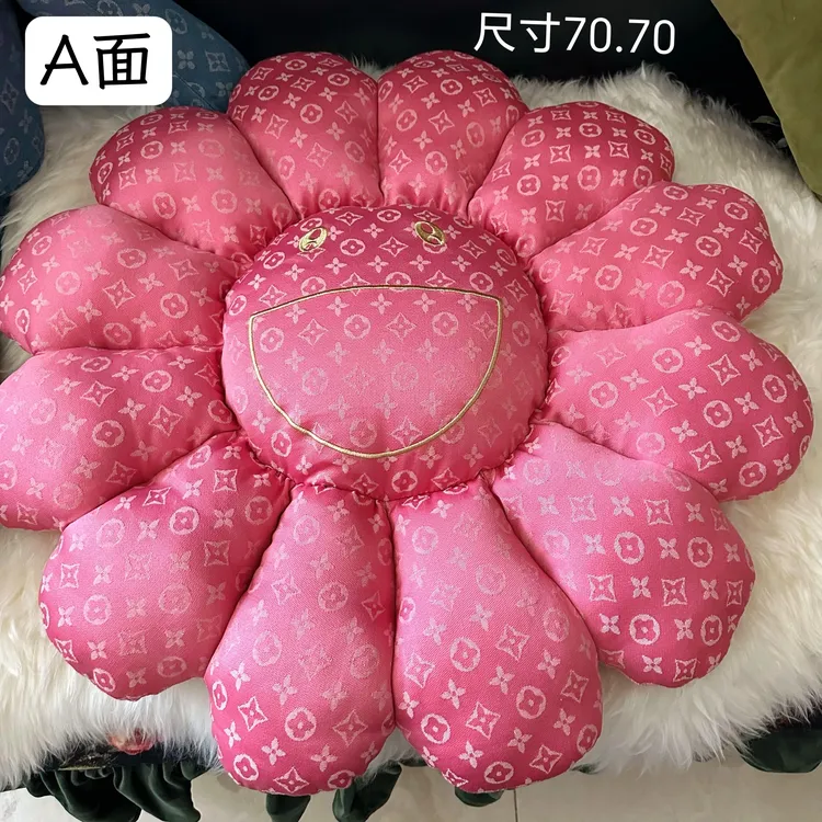轻奢风太阳花坐垫地垫客厅沙发垫