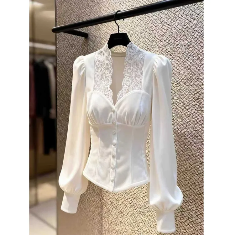  白色蕾丝花边V领丝绒衬衫女秋冬2025新款设计感洋气修身显瘦上衣