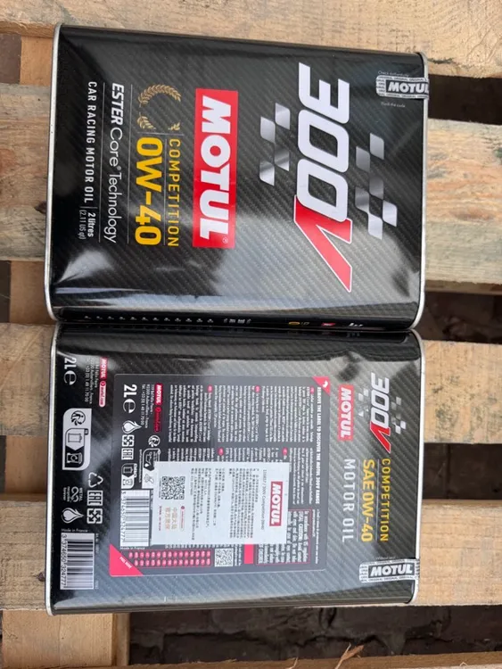 MOTUL摩特300V新版本双酯类机油摩特机油