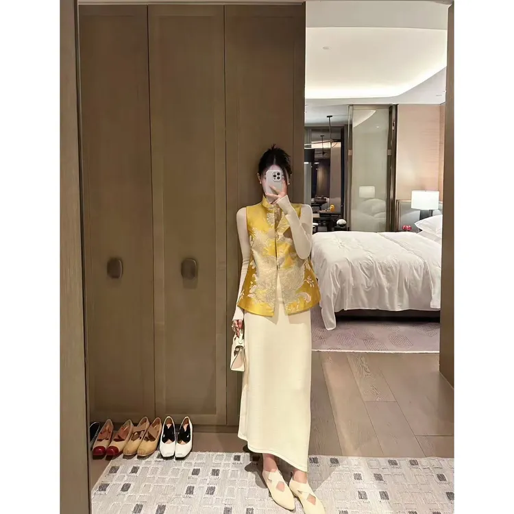 孔雀东南飞2025春季新中式女中国风复古醋酸年轻旗袍马甲中式马夹