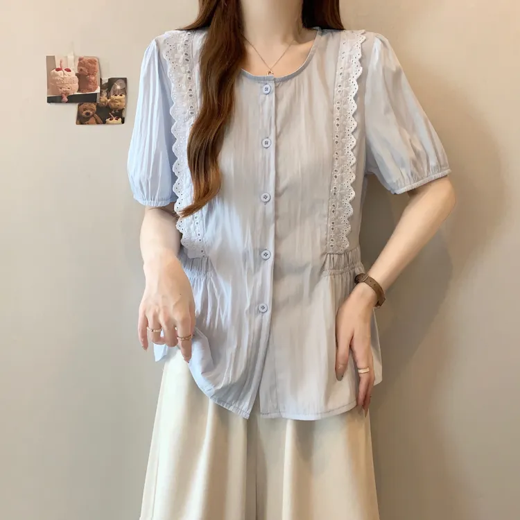 大码正肩蕾丝花边短袖衬衫女2025夏季新款胖妹妹收腰遮肚显瘦衬衣
