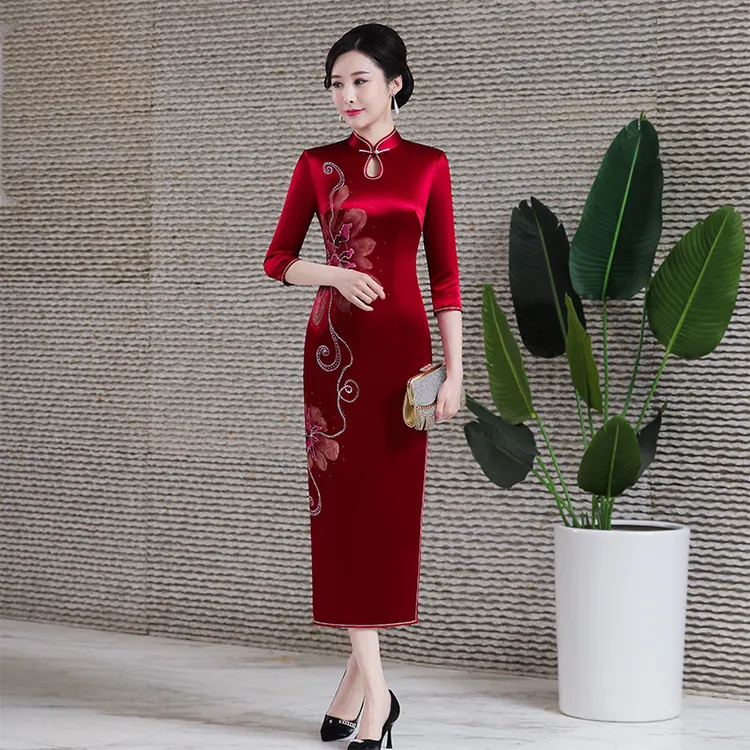 深圳品牌礼服女酒会醋酸旗袍婚庆年会贵夫人妈妈装红色连衣裙批发