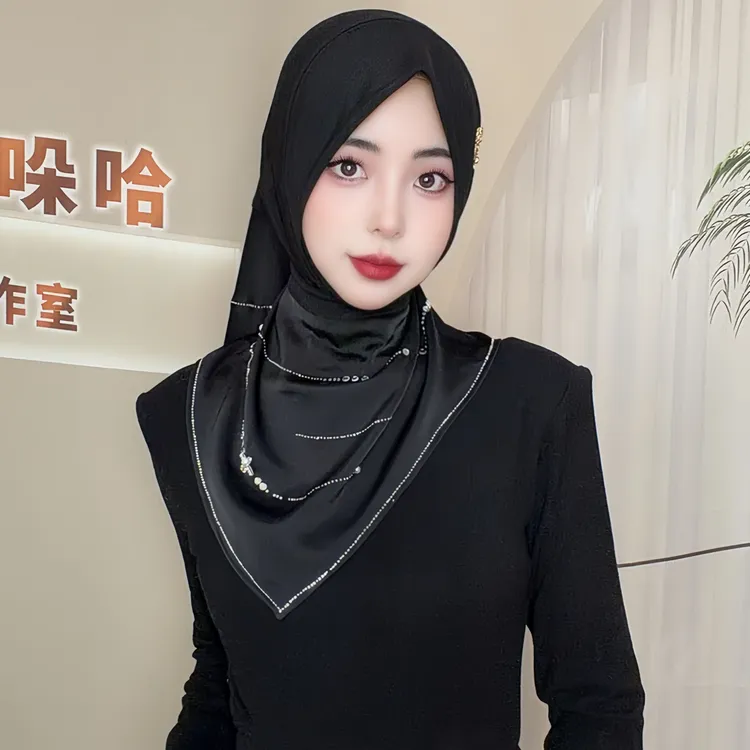 哚哈新款缎面拼接头套送吸扣