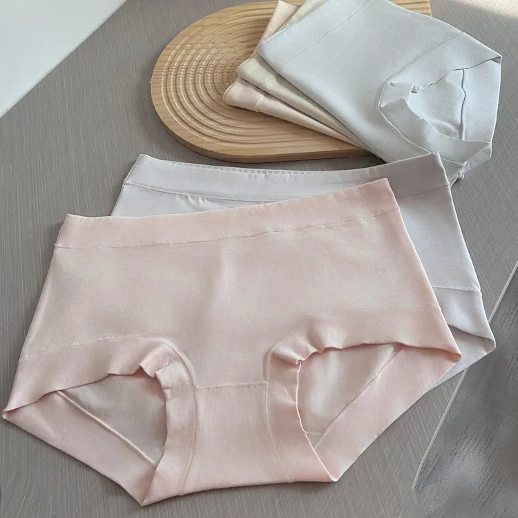 2025夏季新款新疆长柔棉小平角内裤女士夏季薄款纯棉底档透气轻薄