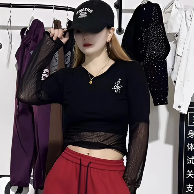 BT-2539秋季银丝洒金闪星宽松广场舞长袖百搭高级感v领t恤拼接