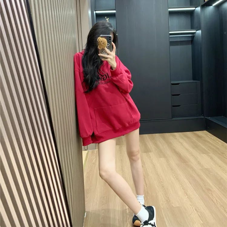 美式慵懒风酒红色连帽山东即墨卫衣女春入秋薄款爆款宽松潮牌外套