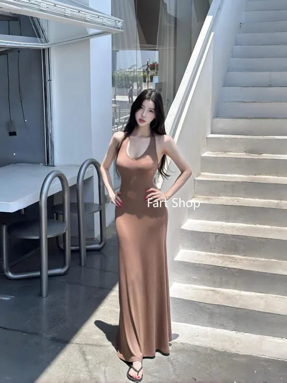 露思同款 挂脖气质修身紧身包臀裙子露背连衣裙长裙