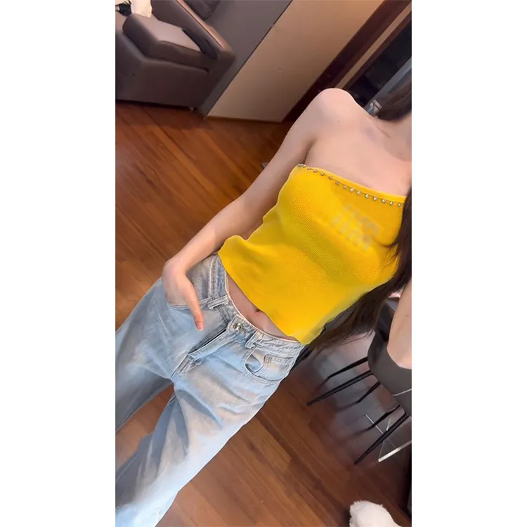 2025夏季新款ins气质法式小香风镶钻斜领字母背心配高腰牛仔裤女
