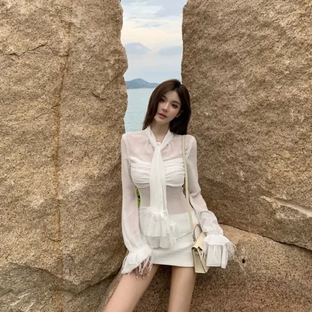 FAY【绮梦丝羽】时尚收腰早秋通勤透视温柔气质风褶皱系带雪纺衬衣