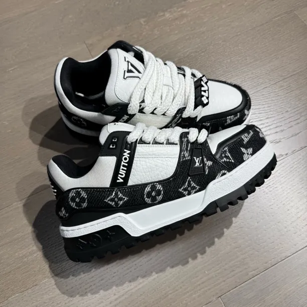 未使用 LouisVuitton/路易威登 黑白牛仔胖丁trainer
