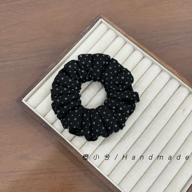 橙小兮原创 黑色四叶波点韩系百搭肠圈发圈