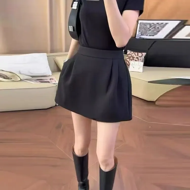 黑色毛呢短裙女秋冬2025新款高腰显瘦口袋气质百搭西装半身裙大码