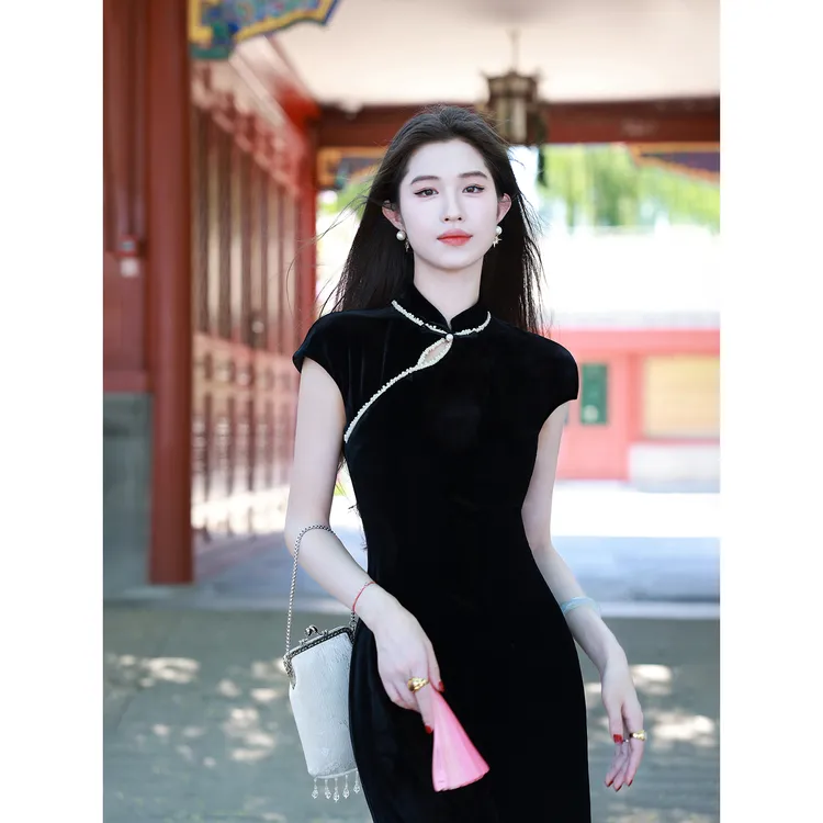 凌茜恣禾【夜阑曲】国风新中式黑色碎花镂空大裙摆连衣裙改良旗袍裙