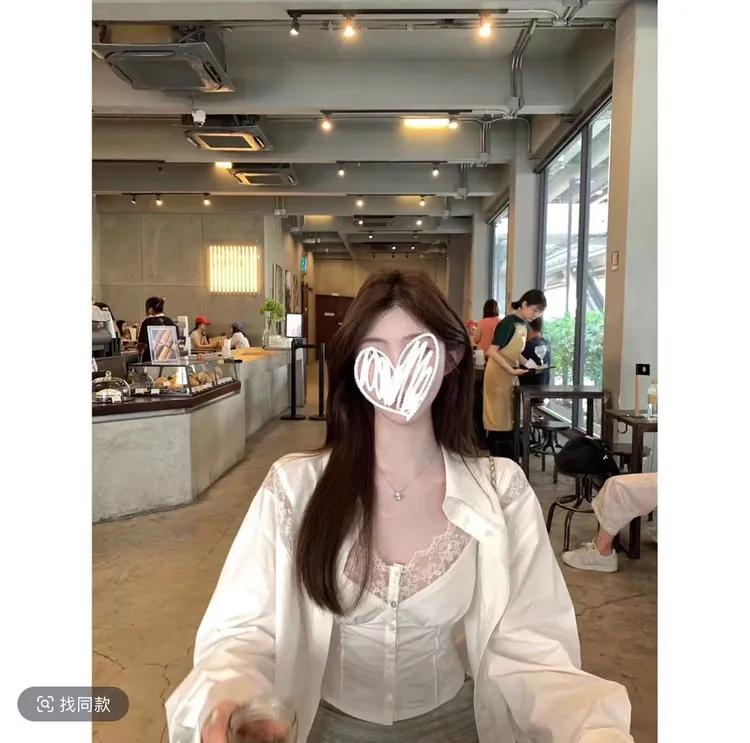 【迷人姐姐】 白色衬衫蕾丝吊带两件套+灰色a字半身裙收腰短裙女