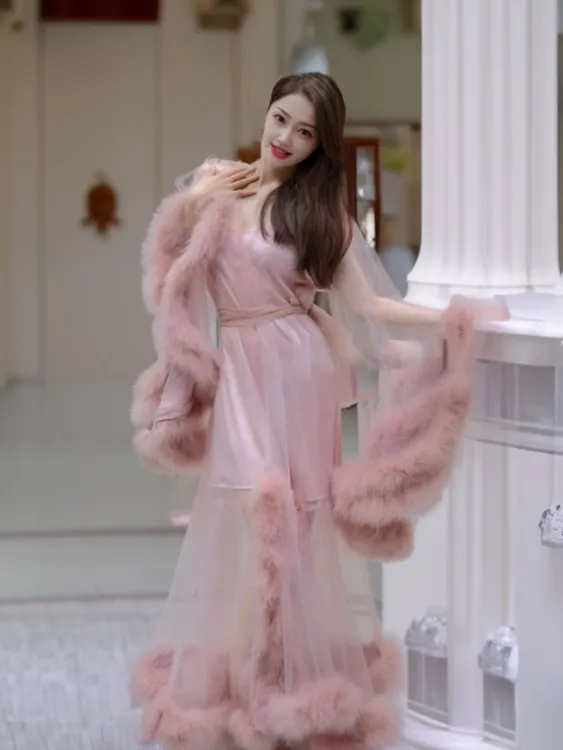 清~NO退NO换~九尾狐晨袍高级法式婚礼吊带裙简约粉色羽毛晨袍睡袍