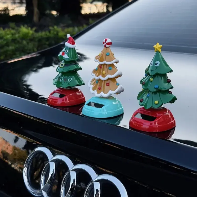 车载圣诞节太阳能自动摇摆圣诞树汽车内摇头装饰品创意摆件