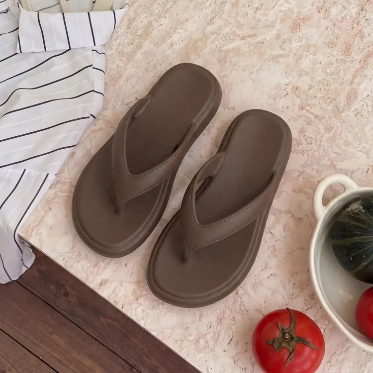 ins博主自留~韩系度假人字拖鞋女外穿夏平底沙滩海边情侣夹脚拖鞋商品图