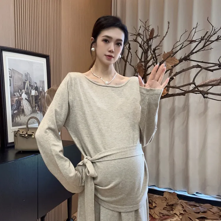 Zoey孕妇装［浮光］早秋简约韩系设计款弹力显瘦针织上衣半裙套装